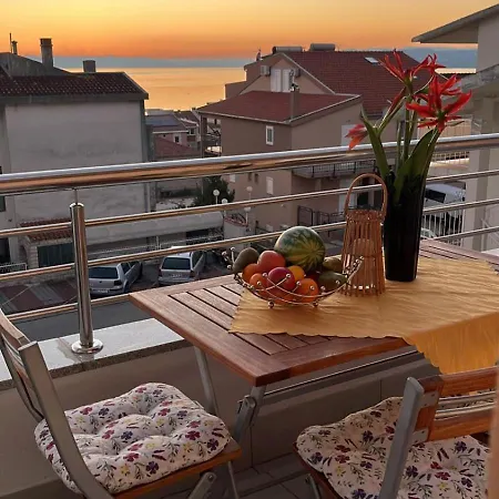 Kroatien Adria Riviera Mit 3 Schlafzimmer Makarska