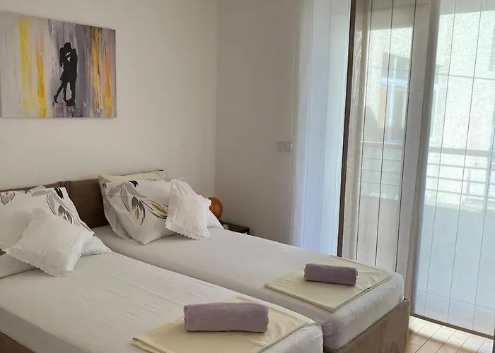 Kroatien Adria Riviera Mit 3 Schlafzimmer Апартаменти Макарська